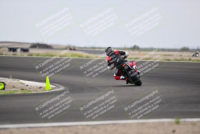 media/Apr-18-2025-TrackDaz (Fri) [[45f5874c44]]/C Group/Session 2 (Turn 10)/